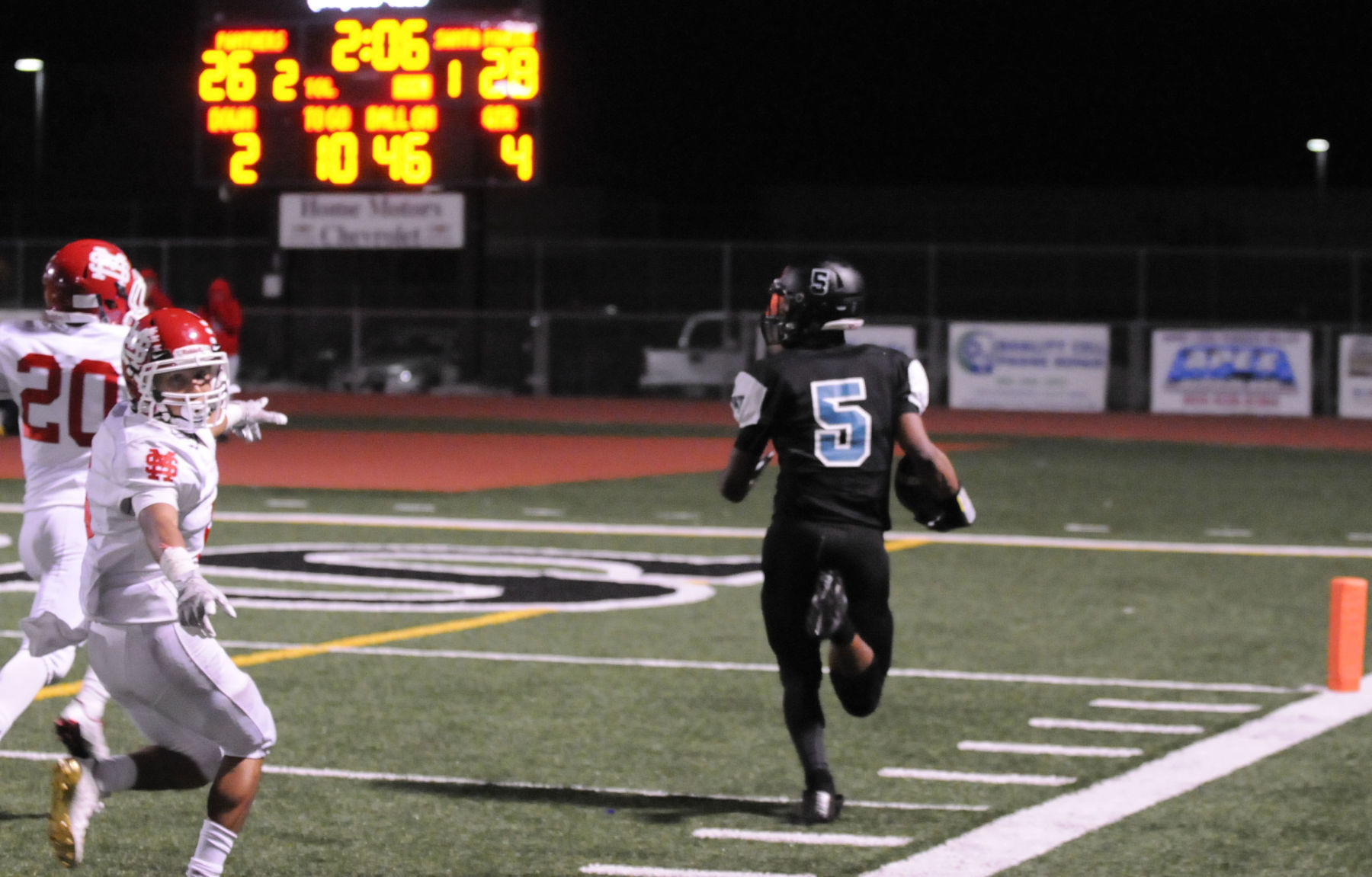 092217 SM PV football 17.jpg